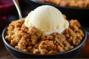 This Pumpkin Crisp is the ultimate fall dessert, blending the flavors of pumpkin pie with a delicious cinnamon streusel topping. It’s easy to make and perfect for holiday gatherings or a cozy night in.