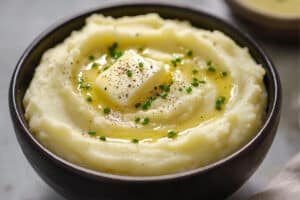 Easy Creamy Mashed Potatoes Recipe