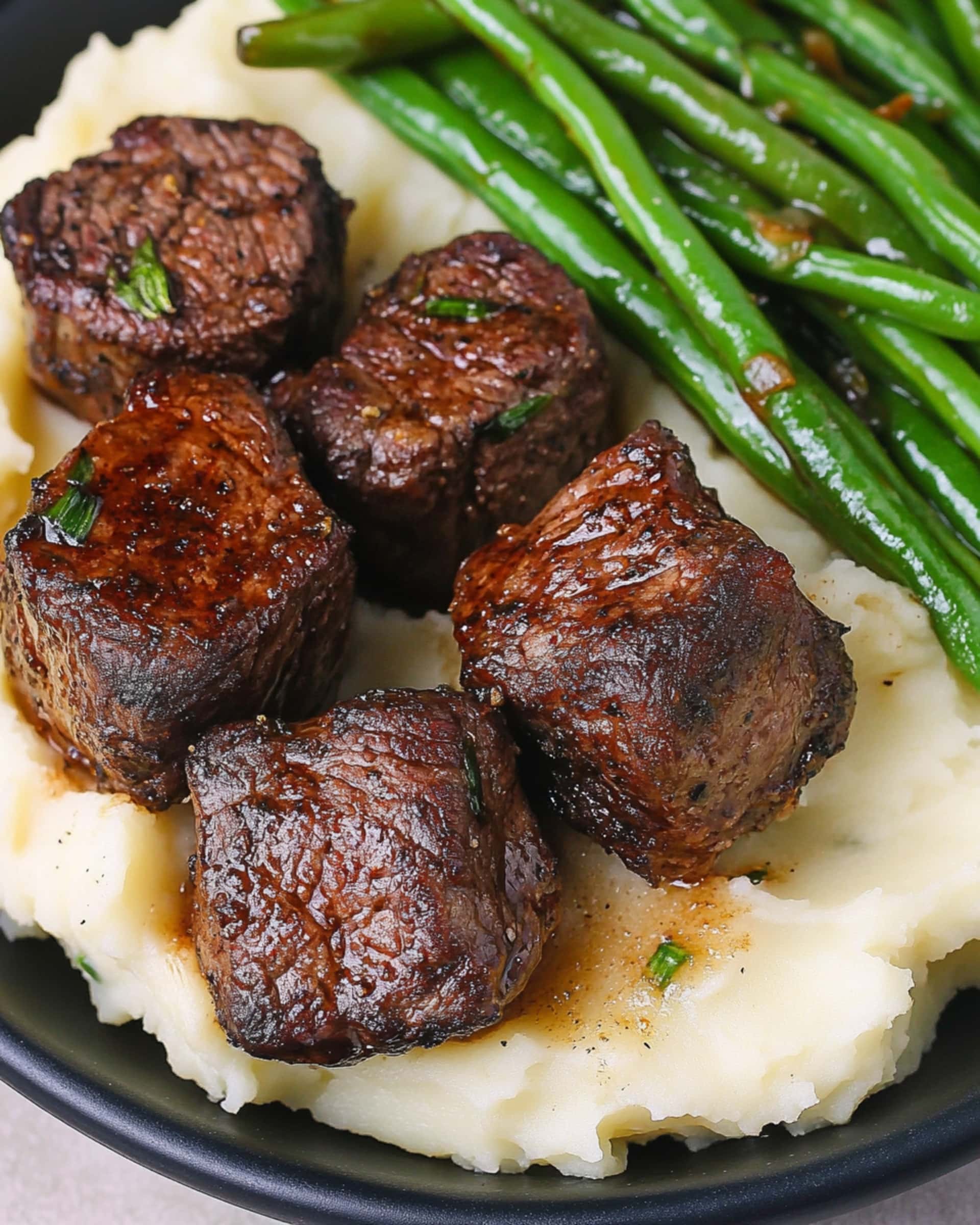 Creamy Garlic Butter Steak Bites Recipe