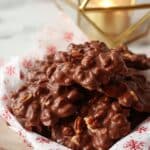 Easy Chocolate Peanut Clusters Recipe